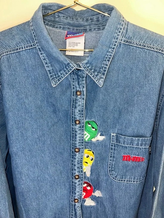 M&M’s Embroidered Denim Button Up Shirt Candy Characters Plus Size 22W 24W - Picture 5 of 12